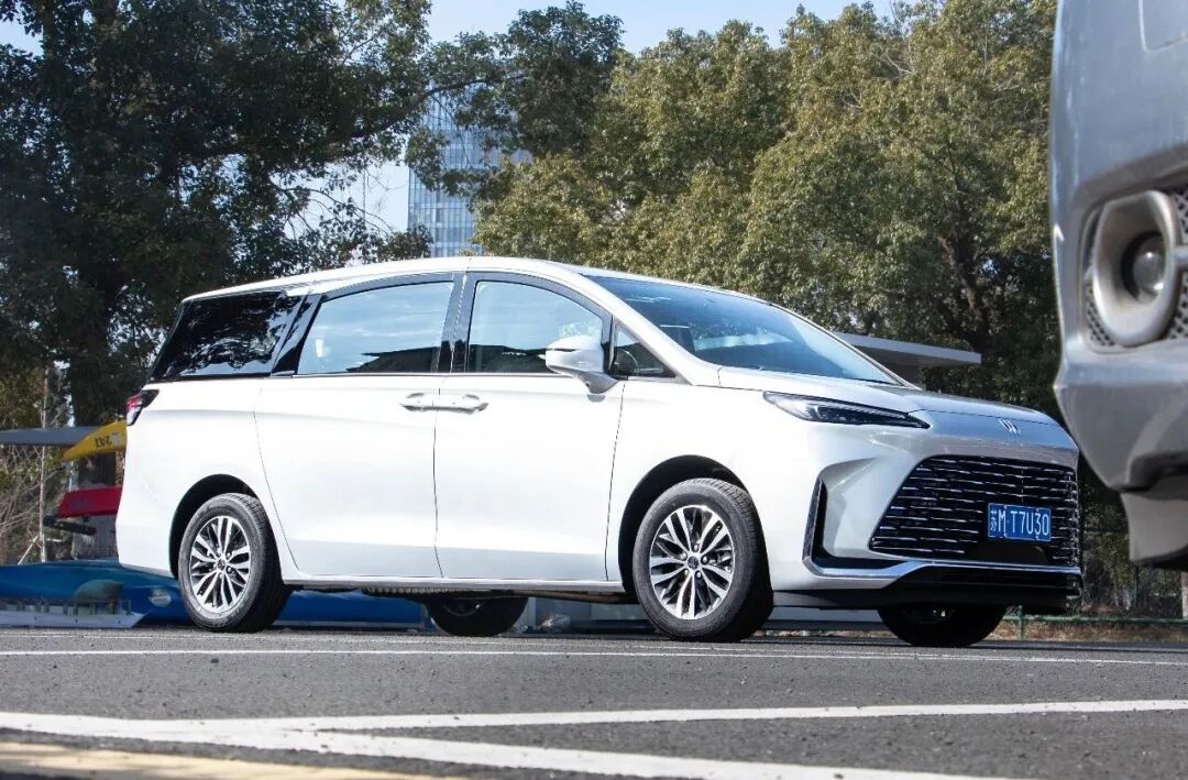 图片[15]-老鲁商务车改装案例 ————VOL：089 别克陆尚-车机屋