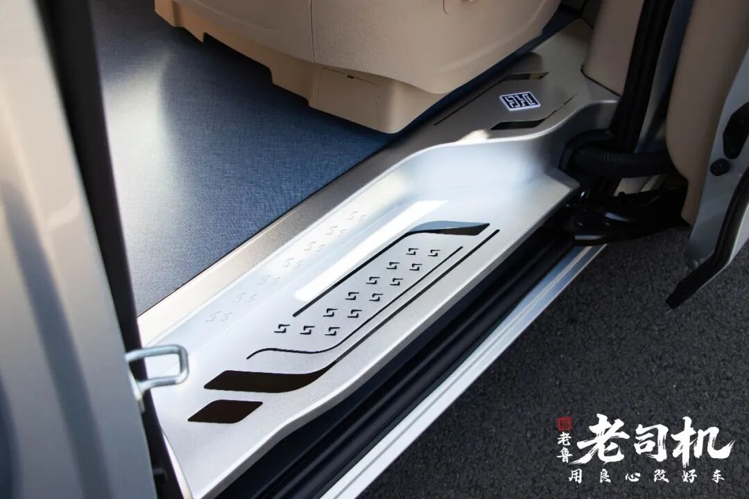 图片[3]-老鲁商务车改装案例 ————VOL：089 别克陆尚-车机屋